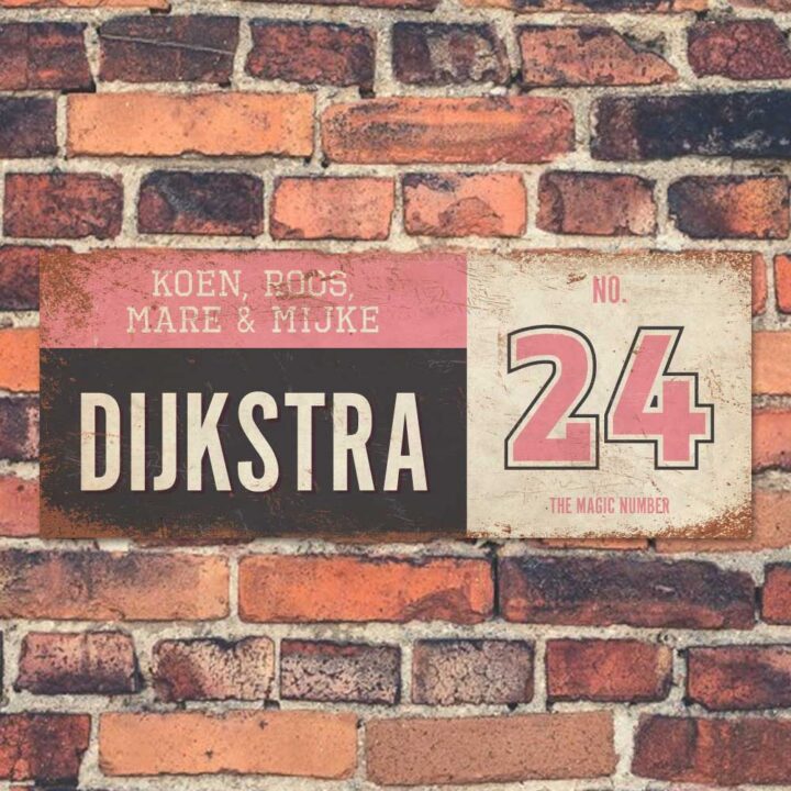 Koenmeloen-vintage-naambord-Dijksrta-zwart-roze-wit