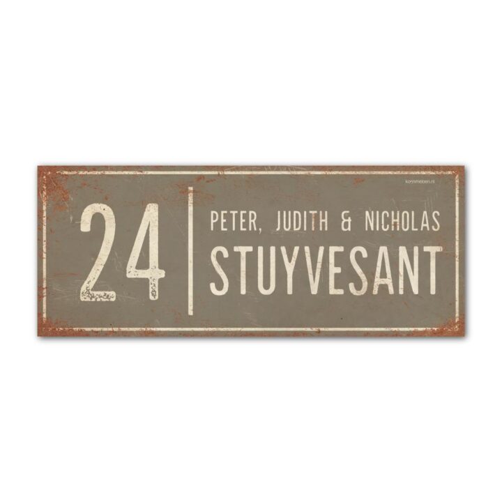 Naambord-Stuyvesant-vintage-koenmeloen-voordeur-grijs-wit