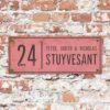 Naambord-Stuyvesant-vintage-koenmeloen-voordeur-roze-zwart
